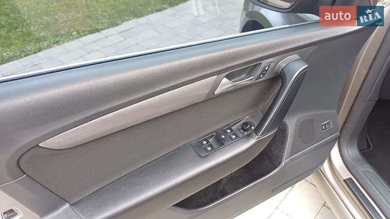Седан Volkswagen Passat 2011 в Дрогобыче фото 23 Седан Volkswagen Passat 2011 в Дрогобыче