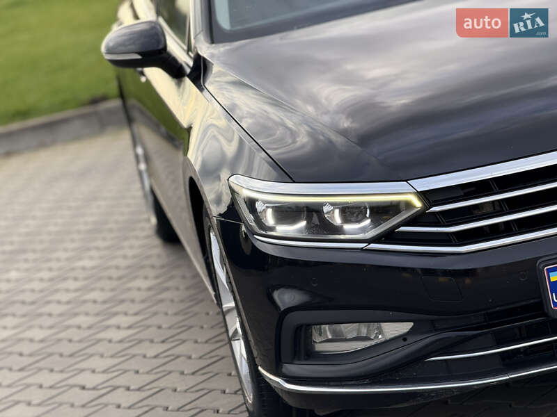 Седан Volkswagen Passat 2019 в Луцьку