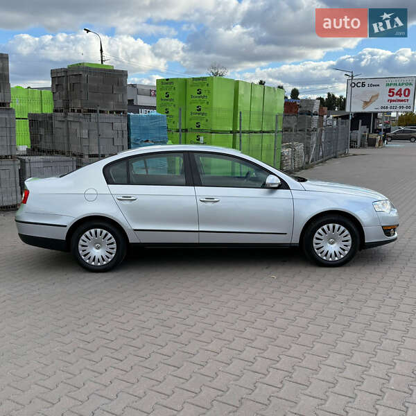 Седан Volkswagen Passat 2009 в Виннице