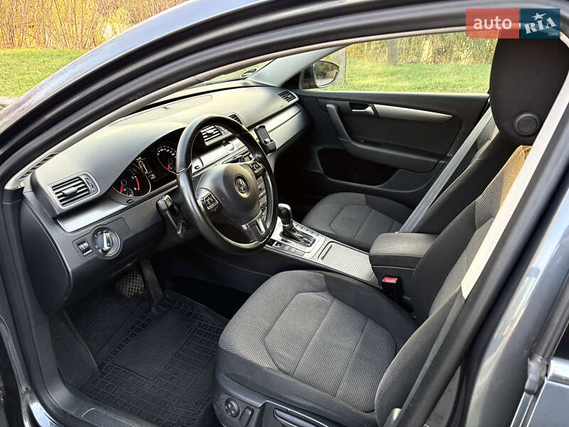 Універсал Volkswagen Passat 2014 в Джулинці