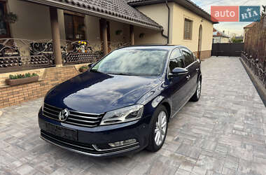 Седан Volkswagen Passat 2012 в Мукачево