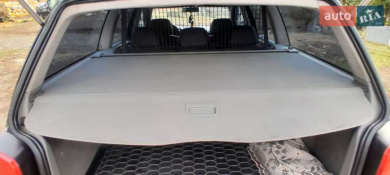 Универсал Volkswagen Passat 2000 в Горохове