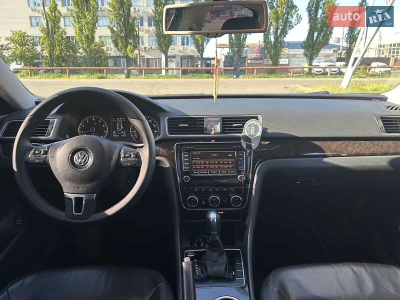 Седан Volkswagen Passat 2013 в Киеве фото 22 Седан Volkswagen Passat 2013 в Киеве