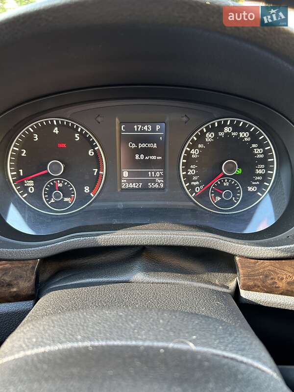 Седан Volkswagen Passat 2013 в Киеве фото 30 Седан Volkswagen Passat 2013 в Киеве