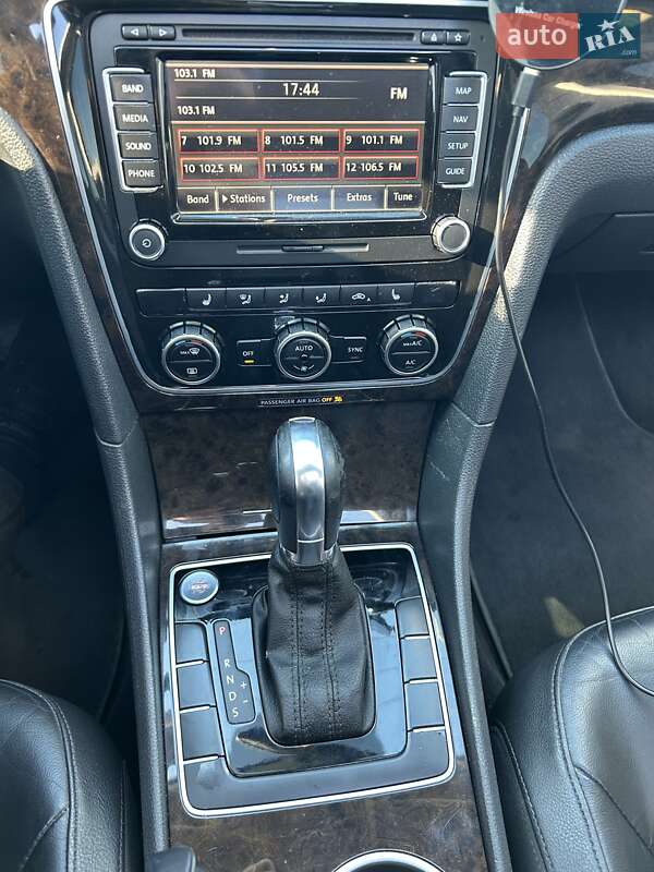 Седан Volkswagen Passat 2013 в Киеве фото 35 Седан Volkswagen Passat 2013 в Киеве