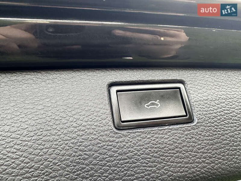 Універсал Volkswagen Passat 2014 в Львові