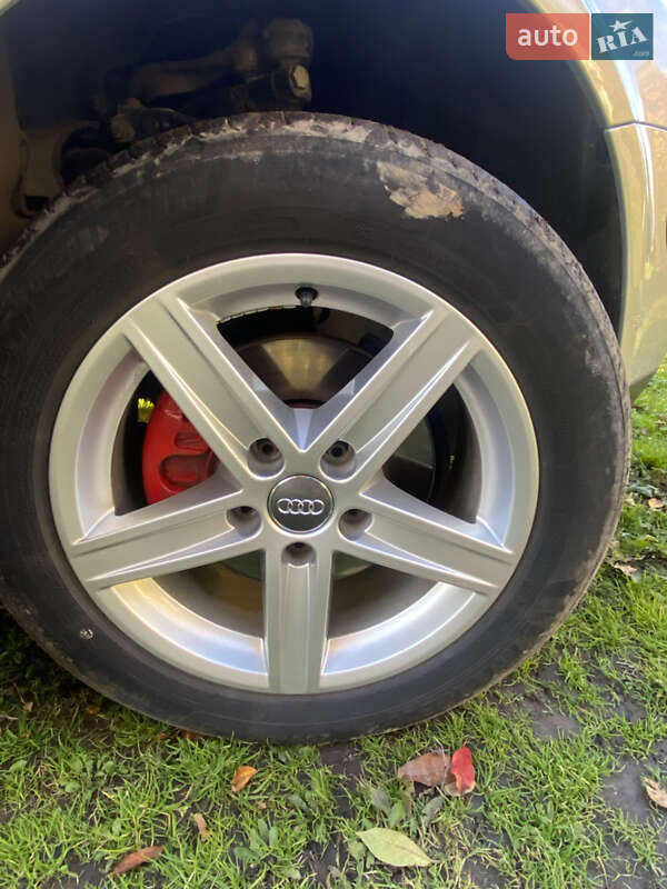 Седан Volkswagen Passat 2002 в Львові