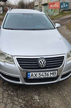 Универсал Volkswagen Passat 2010 в Чугуеве