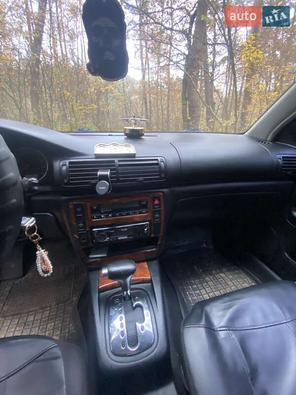 Седан Volkswagen Passat 2002 в Новояворовске фото 11 Седан Volkswagen Passat 2002 в Новояворовске
