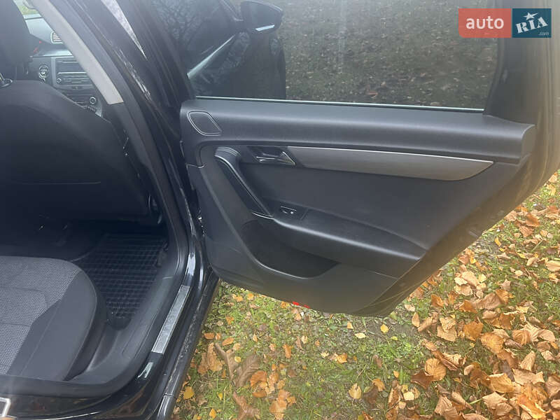 Универсал Volkswagen Passat 2011 в Тернополе фото 16 Универсал Volkswagen Passat 2011 в Тернополе