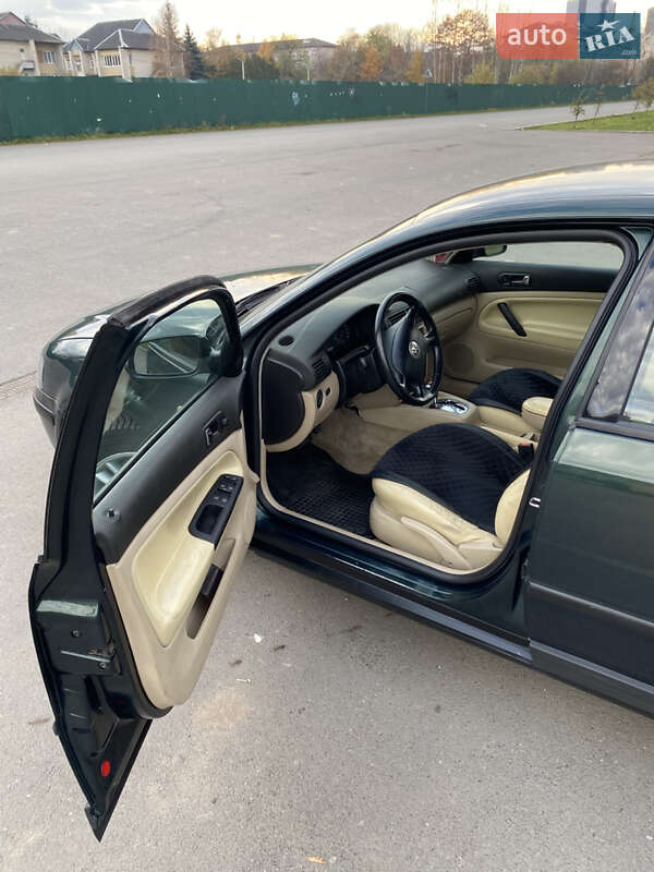 Седан Volkswagen Passat 1998 в Ивано-Франковске