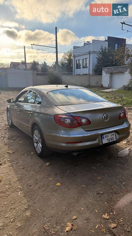 Седан Volkswagen Passat 2009 в Одессе