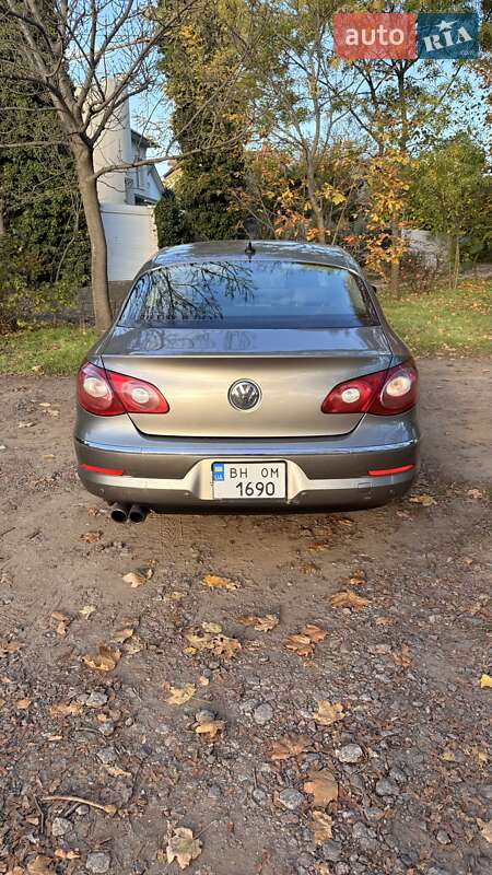 Седан Volkswagen Passat 2009 в Одессе