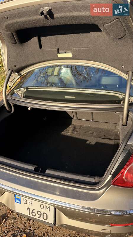 Седан Volkswagen Passat 2009 в Одессе