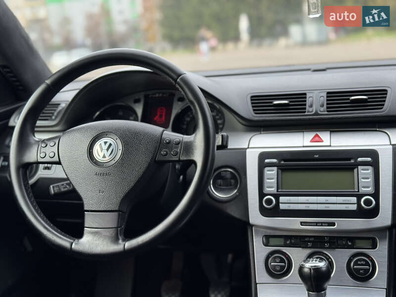 Универсал Volkswagen Passat 2007 в Ровно