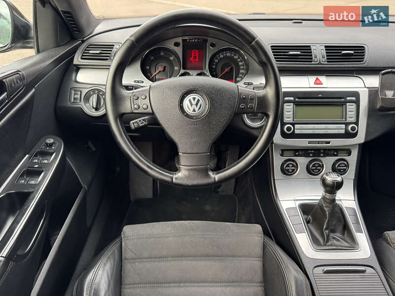 Универсал Volkswagen Passat 2007 в Ровно