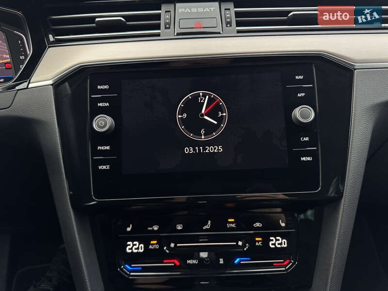 Универсал Volkswagen Passat 2021 в Луцке