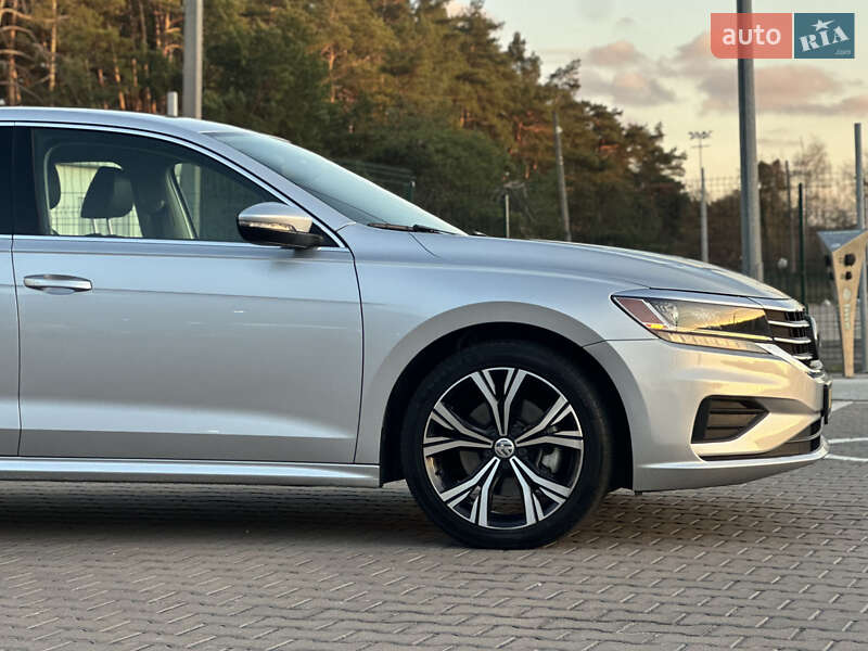 Седан Volkswagen Passat 2021 в Киеве