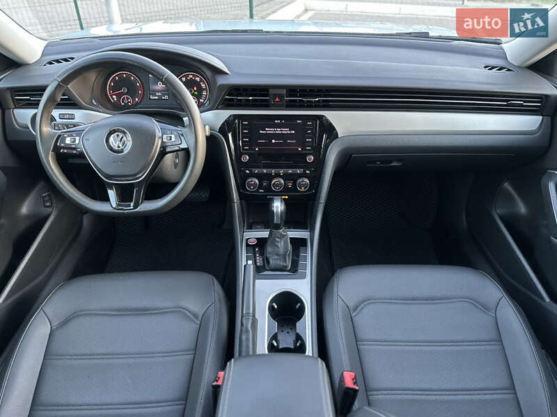 Седан Volkswagen Passat 2021 в Киеве