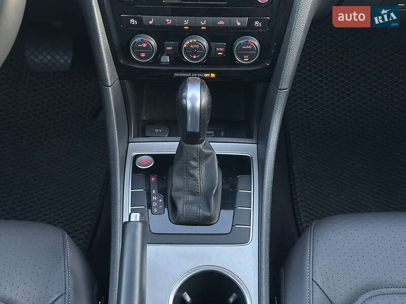 Седан Volkswagen Passat 2021 в Киеве