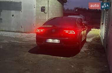 Седан Volkswagen Passat 2016 в Шепетівці