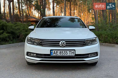 Универсал Volkswagen Passat 2017 в Днепре