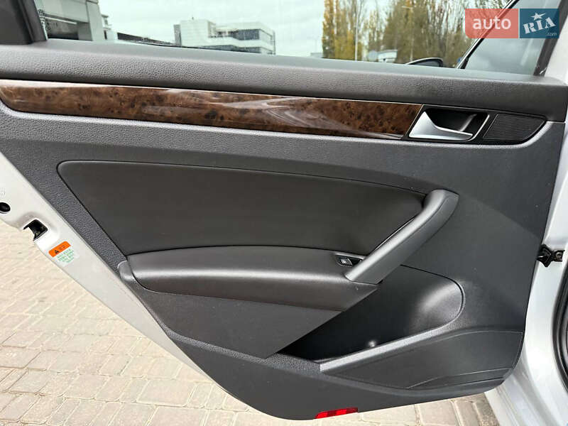 Седан Volkswagen Passat 2014 в Одесі фото 28 Седан Volkswagen Passat 2014 в Одесі