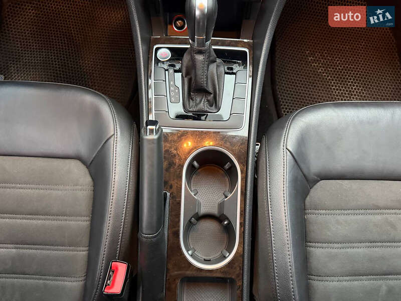 Седан Volkswagen Passat 2014 в Одесі фото 34 Седан Volkswagen Passat 2014 в Одесі