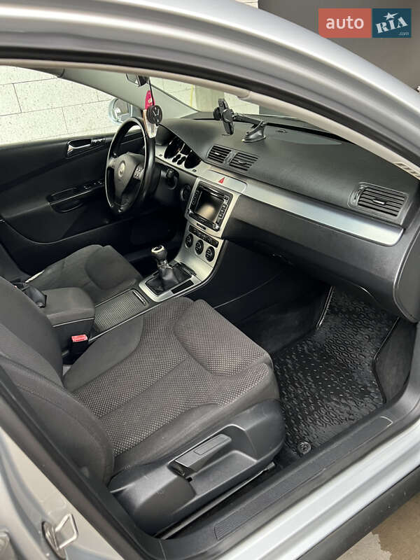 Седан Volkswagen Passat 2006 в Трускавце