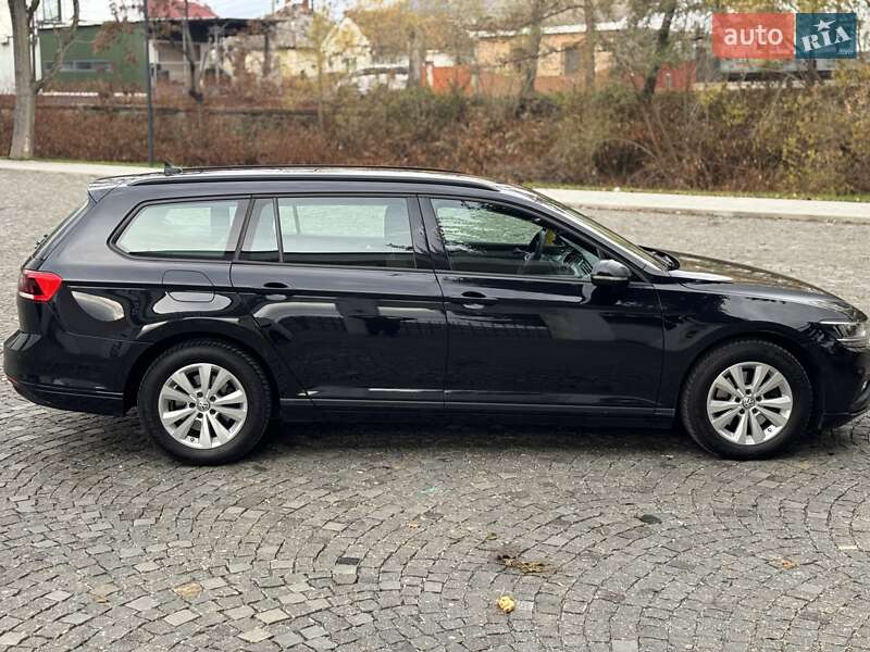 Универсал Volkswagen Passat 2021 в Сваляве