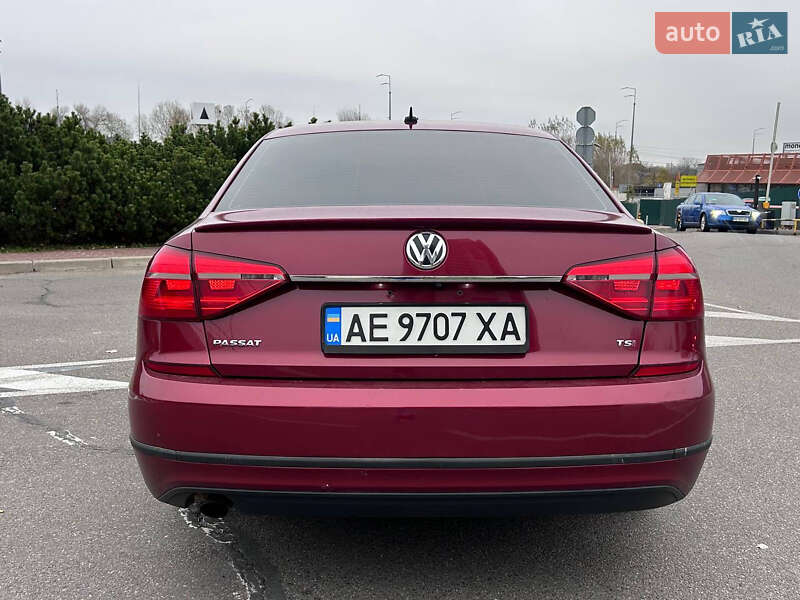 Седан Volkswagen Passat 2016 в Киеве