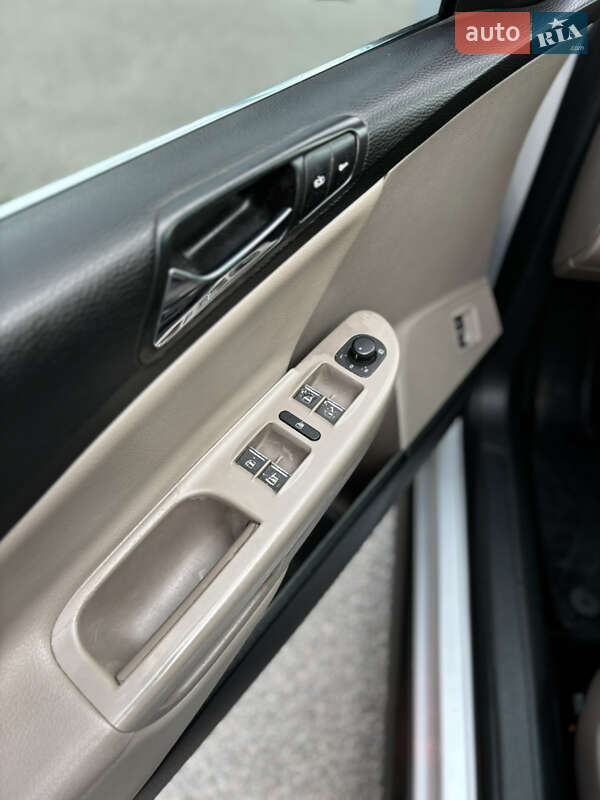 Седан Volkswagen Passat 2006 в Борисполе