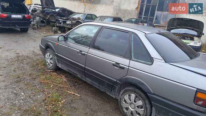 Volkswagen Passat 1992