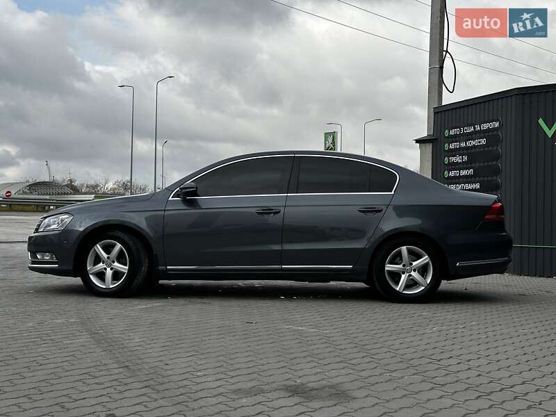 Седан Volkswagen Passat 2014 в Львове