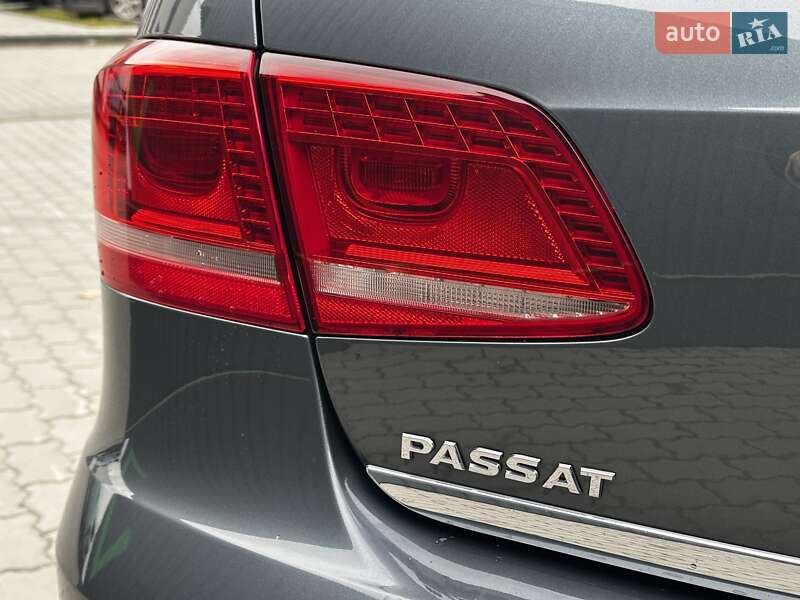 Седан Volkswagen Passat 2014 в Львове