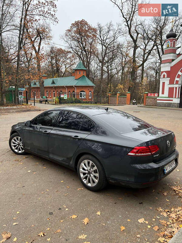 Седан Volkswagen Passat 2015 в Киеве фото 3 Седан Volkswagen Passat 2015 в Киеве