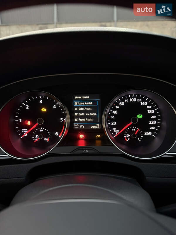 Седан Volkswagen Passat 2017 в Ивано-Франковске