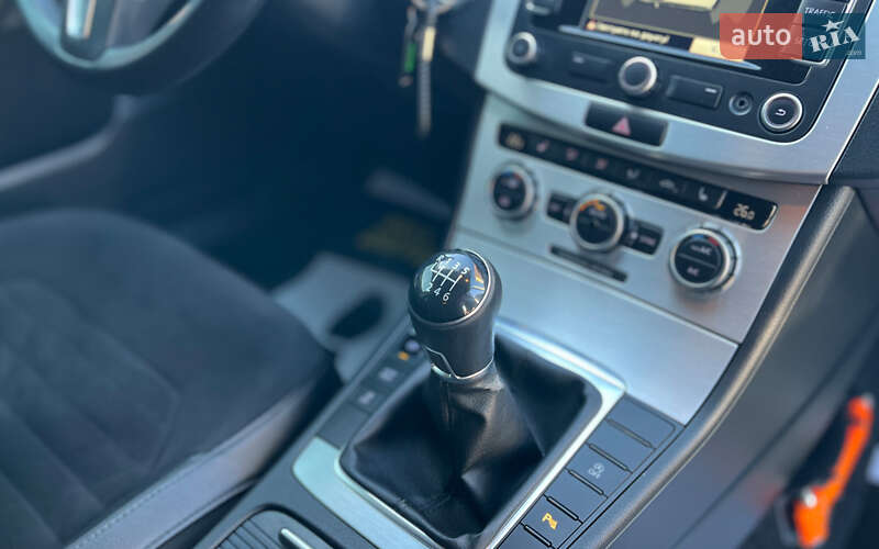 Универсал Volkswagen Passat 2012 в Коломые фото 15 Универсал Volkswagen Passat 2012 в Коломые
