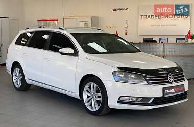 Универсал Volkswagen Passat 2011 в Киеве