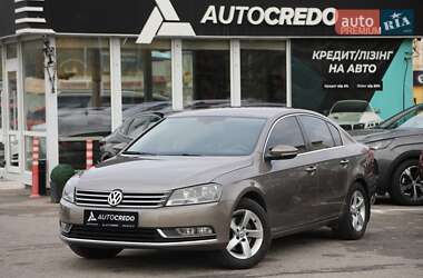 Седан Volkswagen Passat 2011 в Харькове
