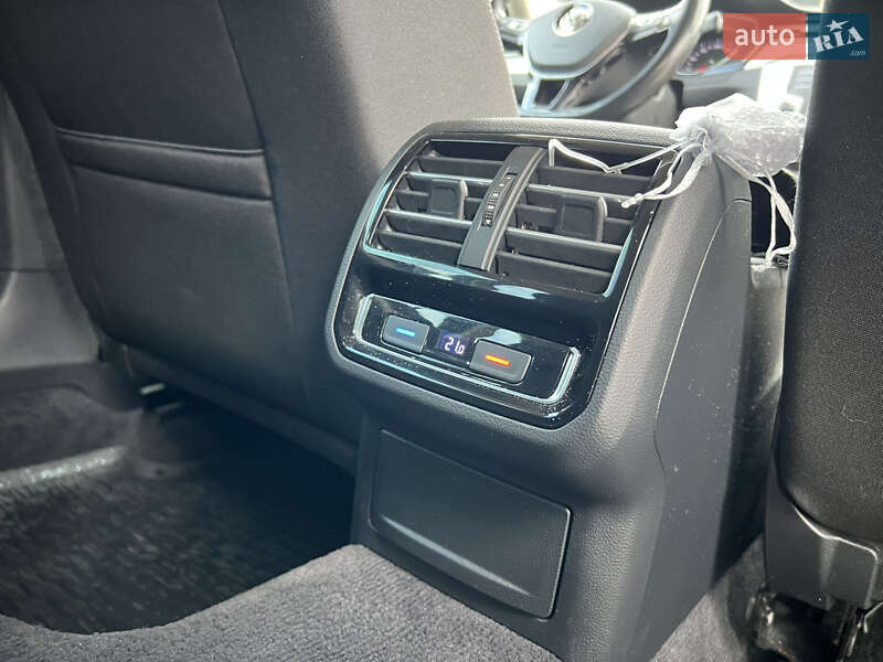 Универсал Volkswagen Passat 2015 в Львове фото 15 Универсал Volkswagen Passat 2015 в Львове