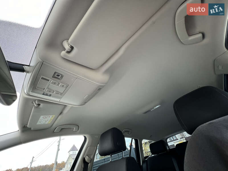 Универсал Volkswagen Passat 2015 в Львове фото 31 Универсал Volkswagen Passat 2015 в Львове