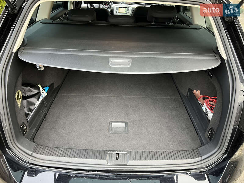 Универсал Volkswagen Passat 2015 в Львове фото 36 Универсал Volkswagen Passat 2015 в Львове