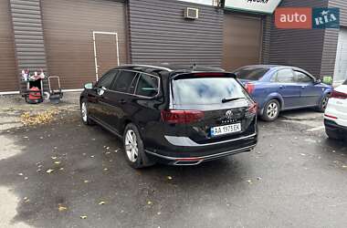 Универсал Volkswagen Passat 2020 в Киеве