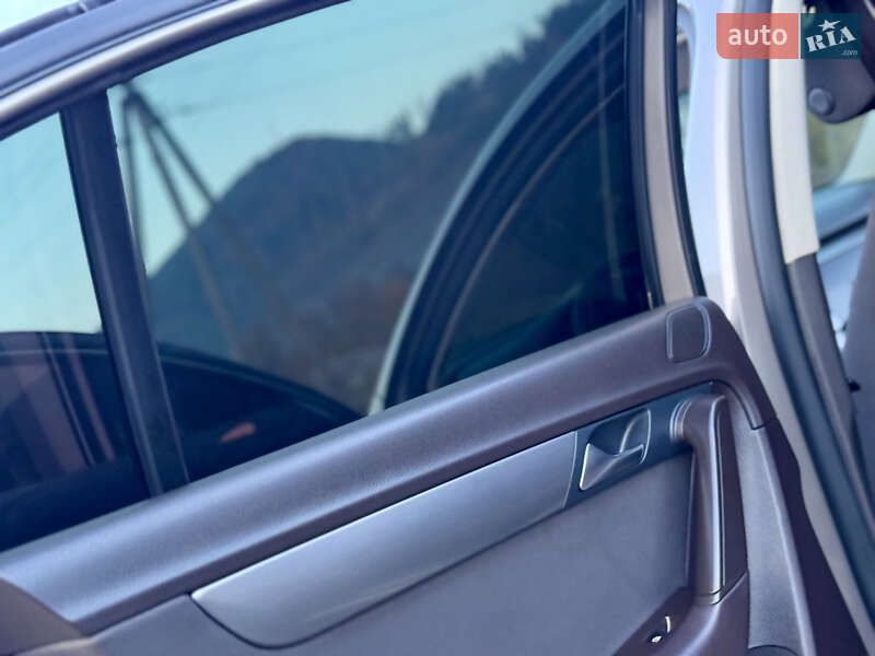 Седан Volkswagen Passat 2011 в Межгорье фото 59 Седан Volkswagen Passat 2011 в Межгорье