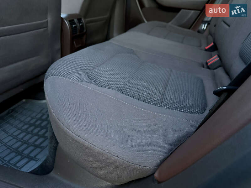 Седан Volkswagen Passat 2011 в Межгорье фото 62 Седан Volkswagen Passat 2011 в Межгорье