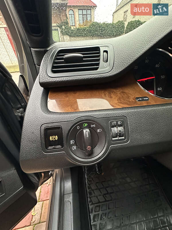 Универсал Volkswagen Passat 2005 в Херсоне фото 28 Универсал Volkswagen Passat 2005 в Херсоне