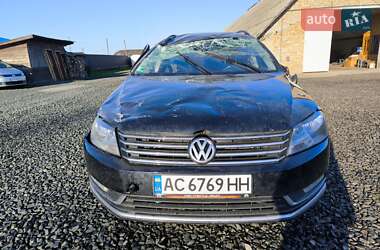 Універсал Volkswagen Passat 2011 в Луцьку