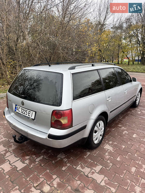 Універсал Volkswagen Passat 2001 в Рівному
