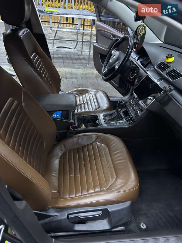 Универсал Volkswagen Passat 2013 в Черкассах